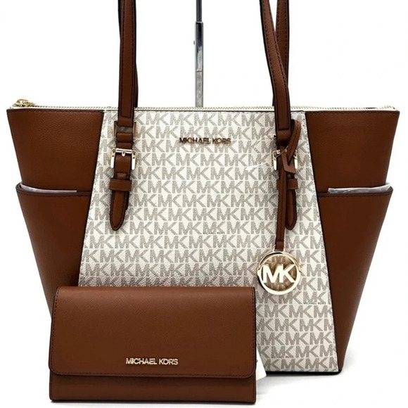 Michael Kors Large Charlotte Tote Bag & Trifold Wallet
Vanilla/Brown - Picture 1 of 14